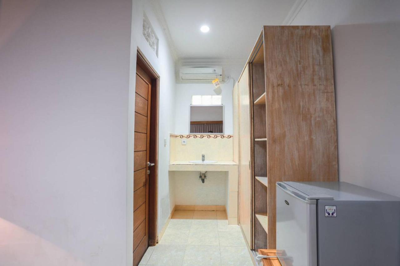Adi Guest House Canggu Екстериор снимка