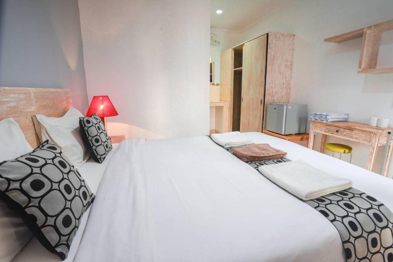 Adi Guest House Canggu Екстериор снимка