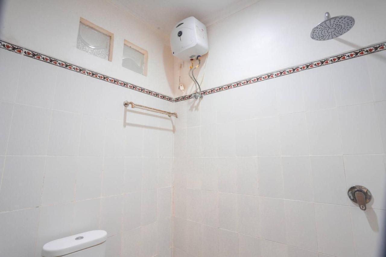 Adi Guest House Canggu Екстериор снимка