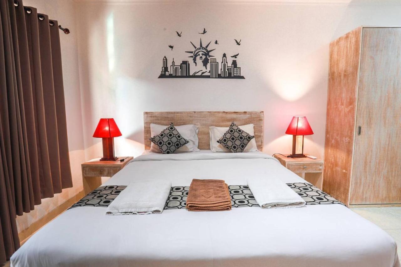 Adi Guest House Canggu Екстериор снимка