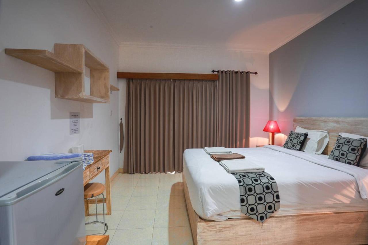 Adi Guest House Canggu Екстериор снимка
